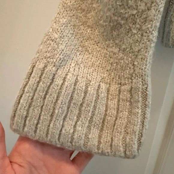 H&M Mint Green Turtleneck Sweater - Picture 3 of 10